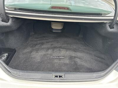 2011 Toyota Avalon Limited   - Photo 38 - Topeka, KS 66608