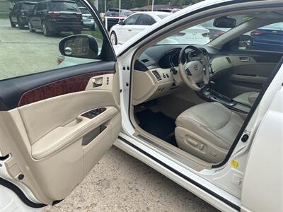 2011 Toyota Avalon Limited   - Photo 16 - Topeka, KS 66608