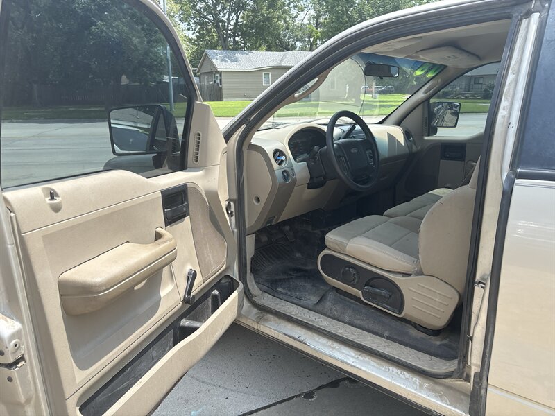 2008 Ford F-150 XL   - Photo 12 - Topeka, KS 66608