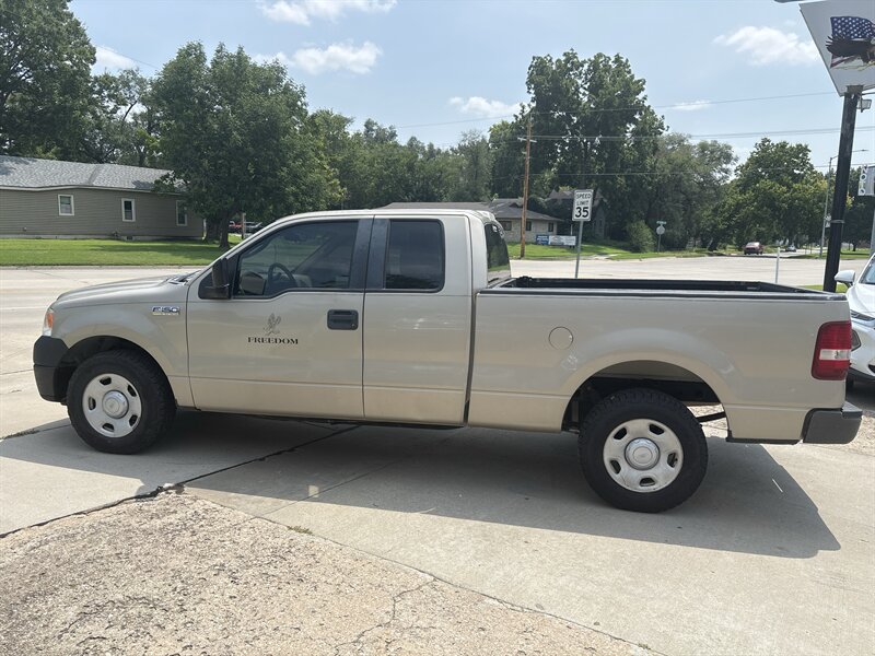 2008 Ford F-150 XL   - Photo 2 - Topeka, KS 66608