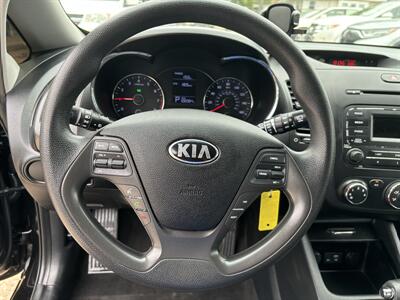 2016 Kia Forte5 LX   - Photo 15 - Topeka, KS 66608