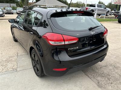 2016 Kia Forte5 LX   - Photo 6 - Topeka, KS 66608