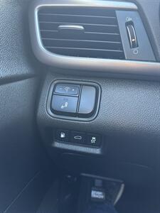 2018 Kia Optima LX   - Photo 9 - Topeka, KS 66608