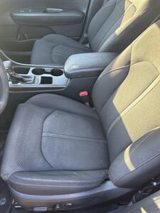 2018 Kia Optima LX   - Photo 3 - Topeka, KS 66608