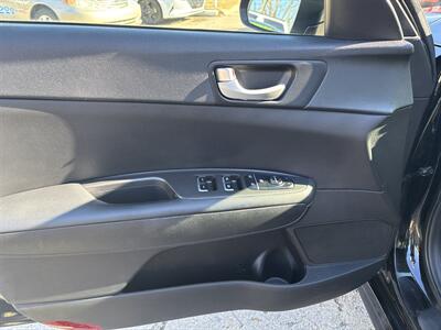 2018 Kia Optima LX   - Photo 12 - Topeka, KS 66608