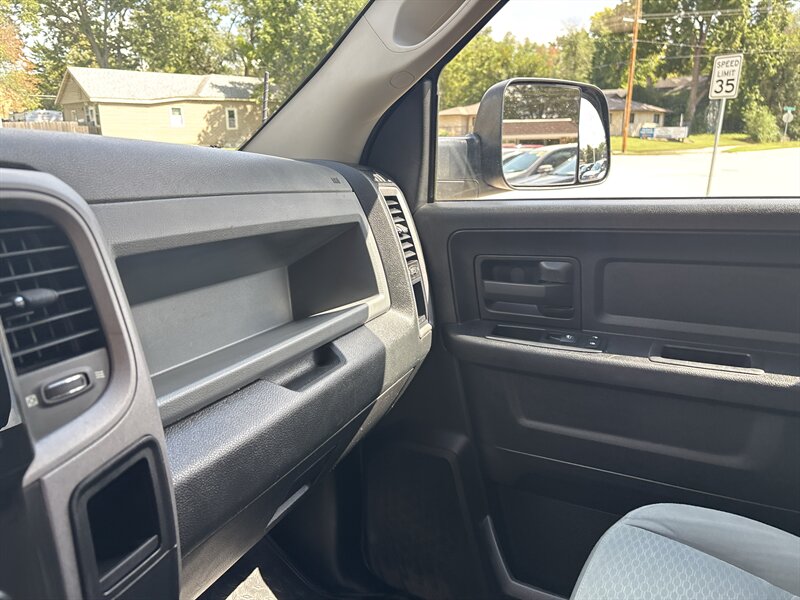 2014 RAM 2500 Tradesman   - Photo 18 - Topeka, KS 66608