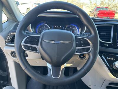 2017 Chrysler Pacifica Touring Plus - Photo 18 - Topeka, KS 66608