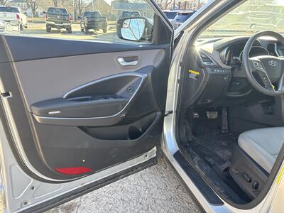 2017 Hyundai SANTA FE Sport 2.4L   - Photo 10 - Topeka, KS 66608
