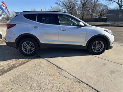 2017 Hyundai SANTA FE Sport 2.4L   - Photo 2 - Topeka, KS 66608