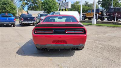 2016 Dodge Challenger 392 HEMI Scat Pack Shaker   - Photo 4 - Topeka, KS 66608