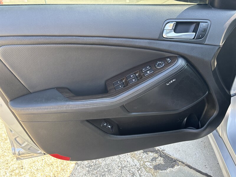 2015 Kia Optima EX   - Photo 12 - Topeka, KS 66608