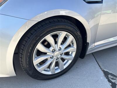 2015 Kia Optima EX - Photo 8 - Topeka, KS 66608