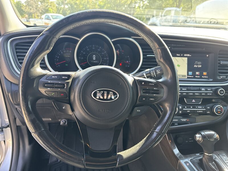 2015 Kia Optima EX   - Photo 18 - Topeka, KS 66608