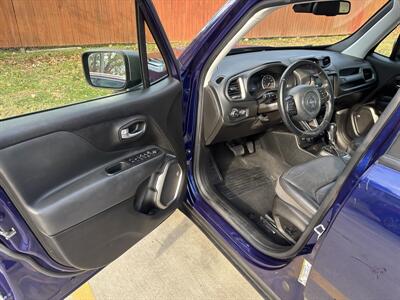 2019 Jeep Renegade Limited   - Photo 13 - Topeka, KS 66608