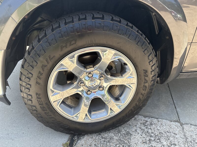 2015 RAM 1500 Laramie - Photo 8 - Topeka, KS 66608
