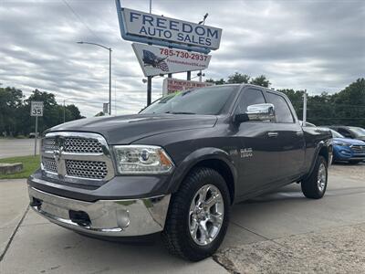 2015 RAM 1500 Laramie Truck