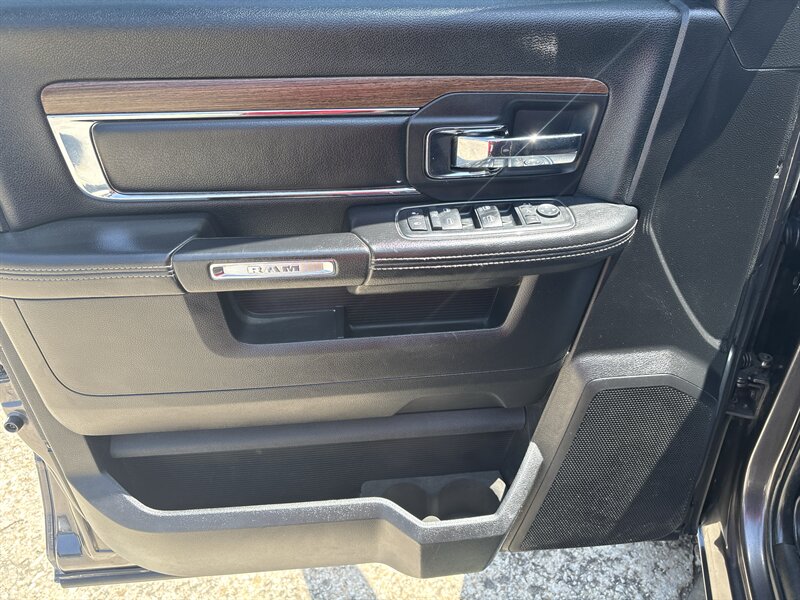 2015 RAM 1500 Laramie - Photo 11 - Topeka, KS 66608