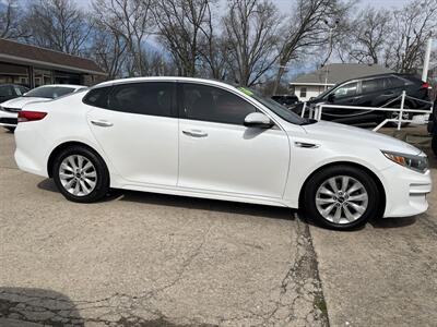 2016 Kia Optima EX - Photo 2 - Topeka, KS 66608