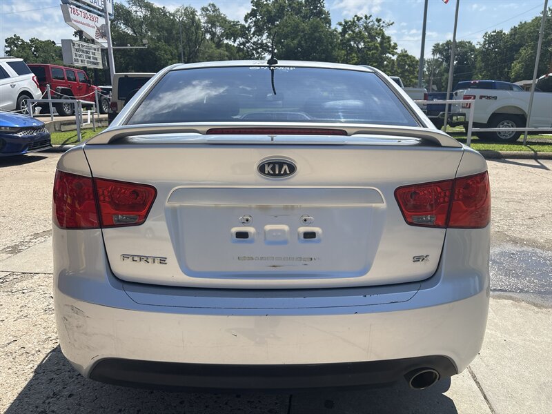 2011 Kia Forte SX   - Photo 5 - Topeka, KS 66608