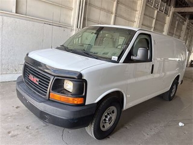 2015 GMC Savana 2500   - Photo 1 - Topeka, KS 66608