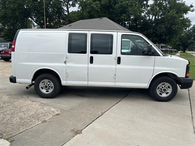 2015 GMC Savana 2500 - Photo 4 - Topeka, KS 66608