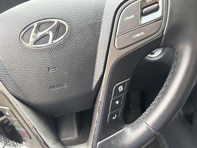 2017 Hyundai SANTA FE SE   - Photo 18 - Topeka, KS 66608