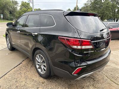 2017 Hyundai SANTA FE SE   - Photo 5 - Topeka, KS 66608