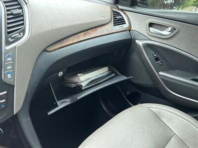 2017 Hyundai SANTA FE SE   - Photo 25 - Topeka, KS 66608