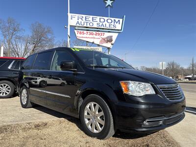 2015 Chrysler Town & Country Touring - Photo 1 - Topeka, KS 66608