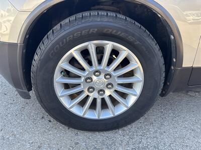 2012 Buick Enclave Leather   - Photo 9 - Topeka, KS 66608