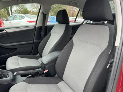 2017 Volkswagen Jetta 1.4 TSi   - Photo 18 - Topeka, KS 66608