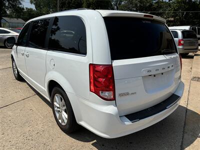 2019 Dodge Grand Caravan SXT   - Photo 5 - Topeka, KS 66608