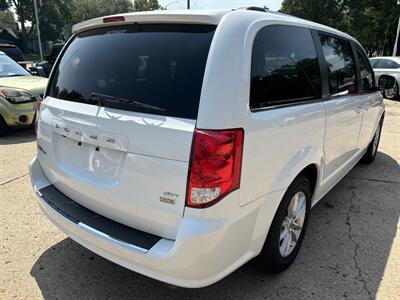 2019 Dodge Grand Caravan SXT   - Photo 3 - Topeka, KS 66608