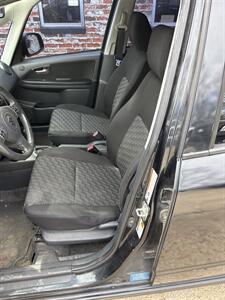 2008 Suzuki SX4 Crossover   - Photo 5 - Topeka, KS 66608