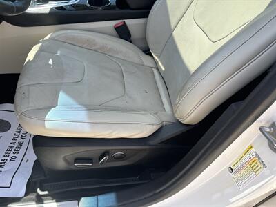 2016 Ford Edge Titanium - Photo 11 - Topeka, KS 66608