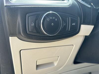 2016 Ford Edge Titanium - Photo 12 - Topeka, KS 66608