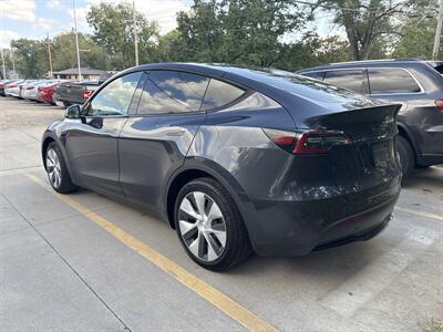 2024 Tesla Model Y Long Range   - Photo 3 - Topeka, KS 66608