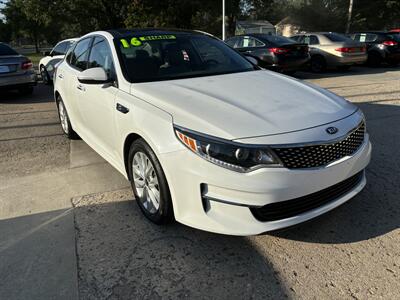 2016 Kia Optima EX   - Photo 4 - Topeka, KS 66608