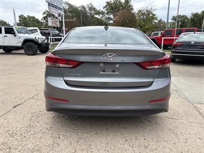 2018 Hyundai ELANTRA SEL - Photo 4 - Topeka, KS 66608