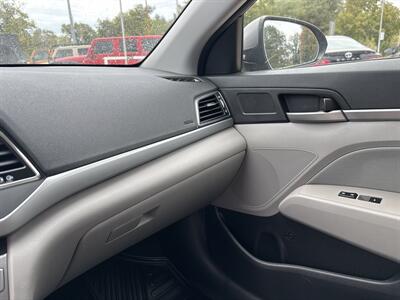 2018 Hyundai ELANTRA SEL - Photo 23 - Topeka, KS 66608