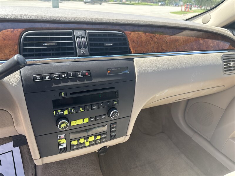 2006 Buick LaCrosse CX   - Photo 16 - Topeka, KS 66608