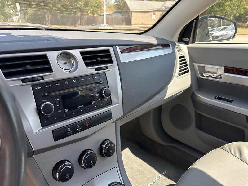 2008 Chrysler Sebring Limited   - Photo 17 - Topeka, KS 66608