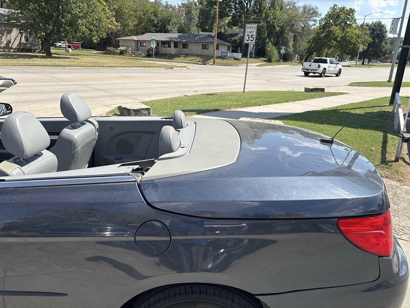2008 Chrysler Sebring Limited   - Photo 26 - Topeka, KS 66608