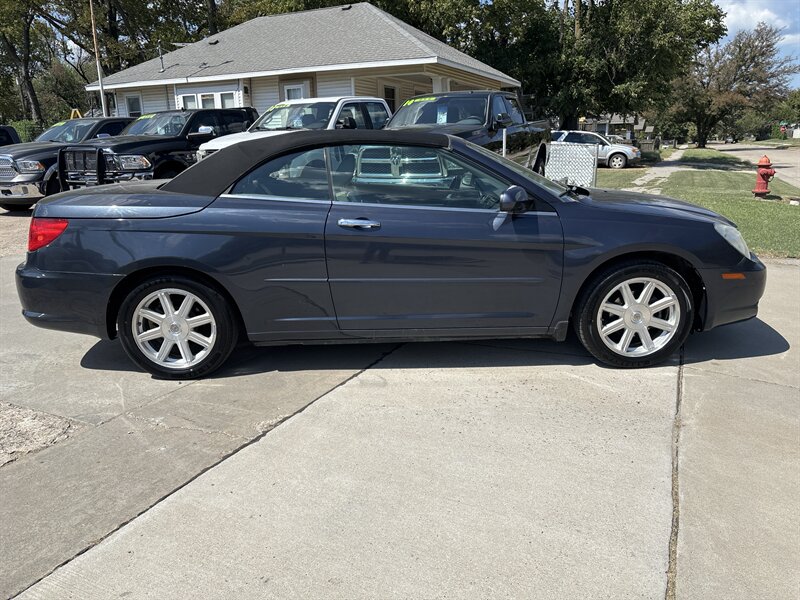 2008 Chrysler Sebring Limited   - Photo 6 - Topeka, KS 66608