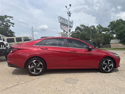 2021 Hyundai ELANTRA Limited Sedan