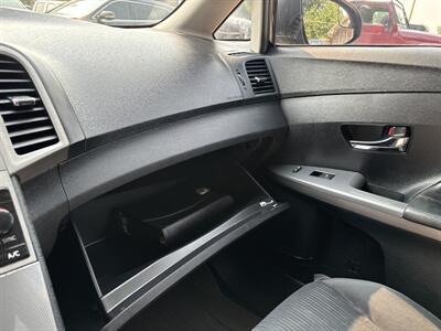 2013 Toyota Venza LE   - Photo 26 - Topeka, KS 66608