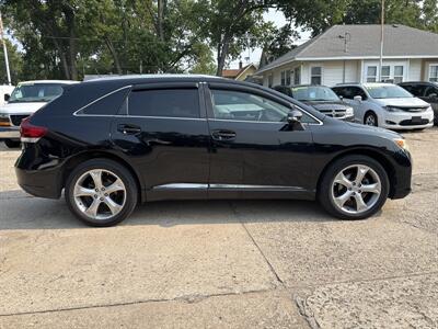 2013 Toyota Venza LE   - Photo 2 - Topeka, KS 66608