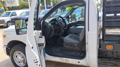 2013 Ford F-250 Super Duty XL   - Photo 13 - Topeka, KS 66608