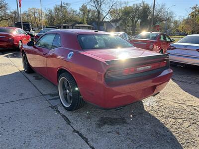 2013 Dodge Challenger SXT   - Photo 8 - Topeka, KS 66608