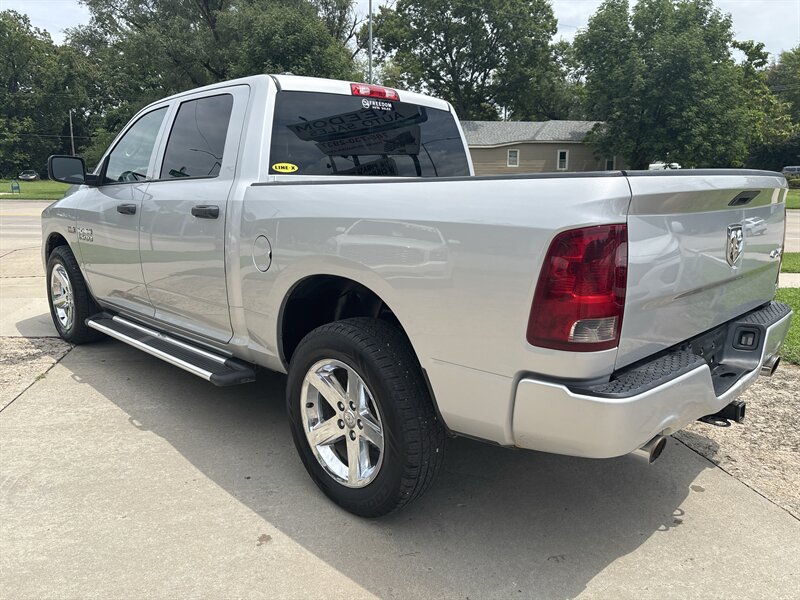 2016 RAM 1500 Tradesman   - Photo 2 - Topeka, KS 66608